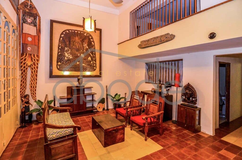 3 bedroom colonial style apartment for rent Royal Palace