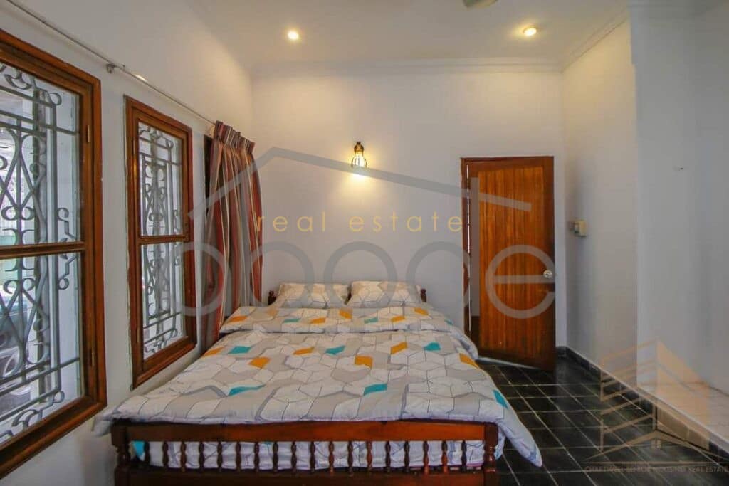 3 bedroom villa for rent Tonle Bassac