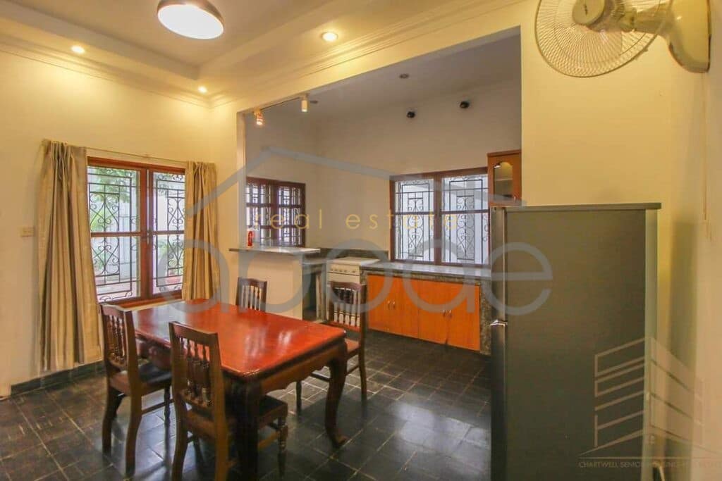 3 bedroom villa for rent Tonle Bassac
