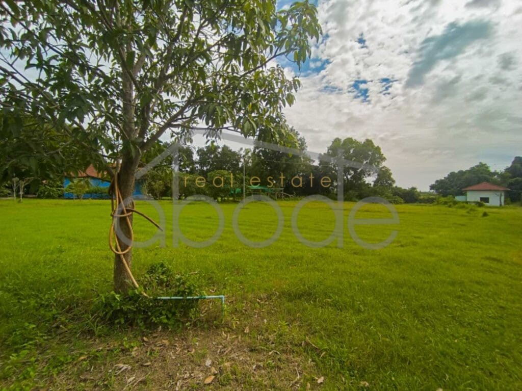 8 hectare land for sale Kampong Speu