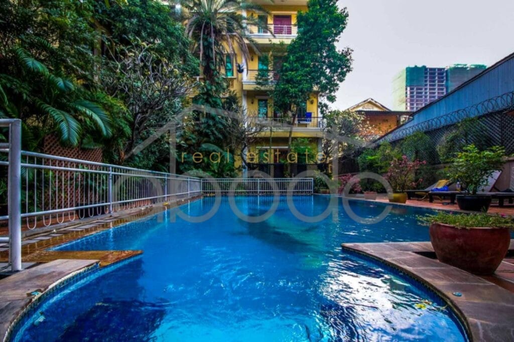 Ground floor 3 bedroom apartment for rent Wat Phnom