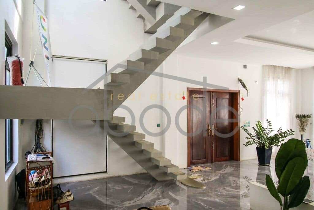 Large villa for sale Porsenchey Phnom Penh Airport