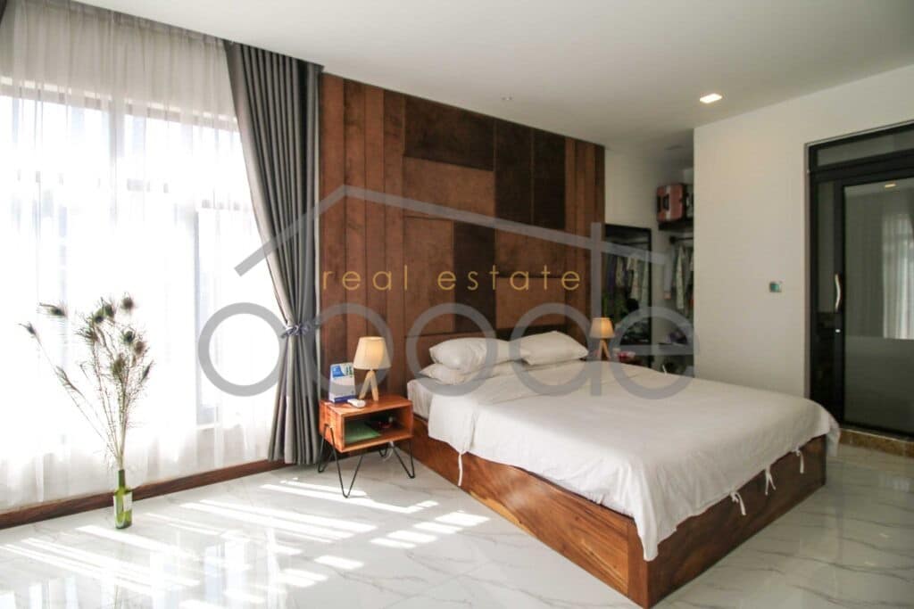 Large villa for sale Porsenchey Phnom Penh Airport