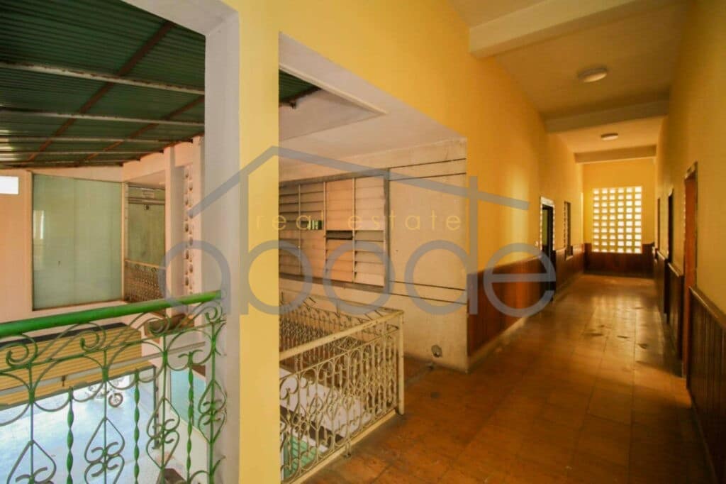 villa for rent russian market