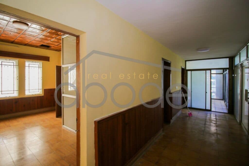 villa for rent russian market