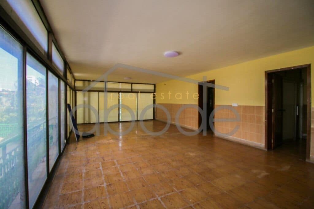 villa for rent russian market