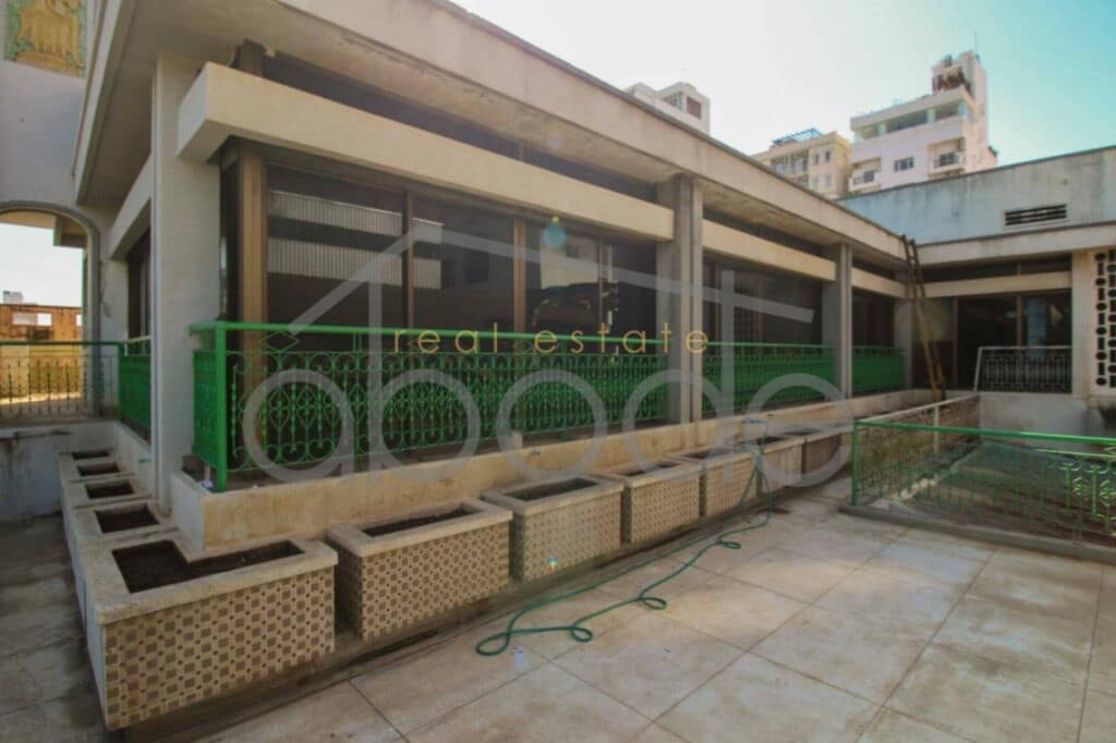 villa for rent russian market