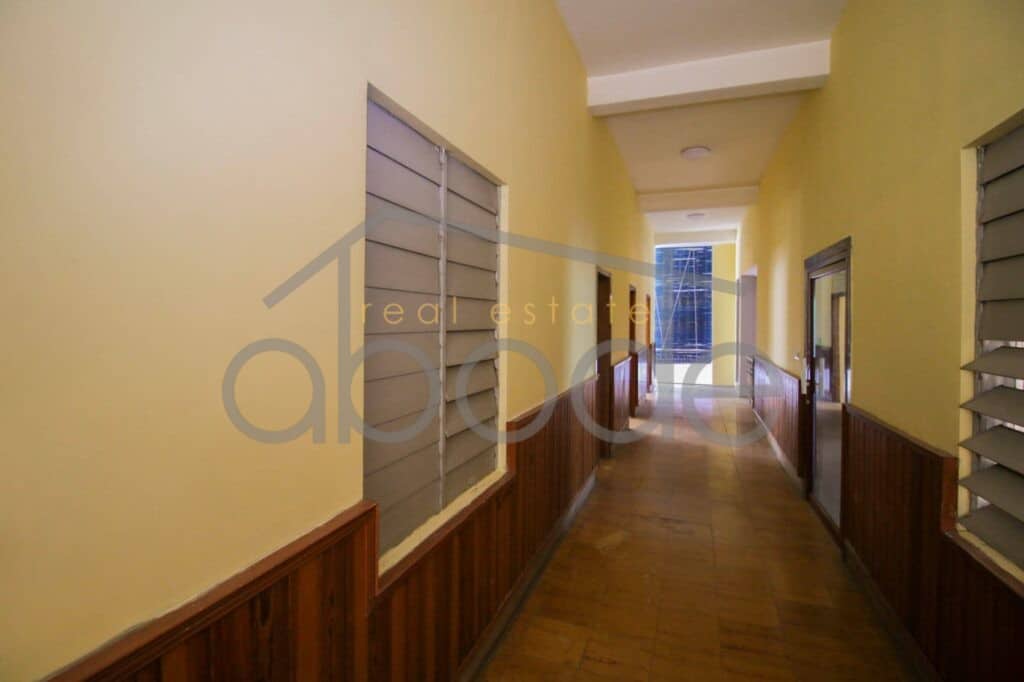 villa for rent russian market