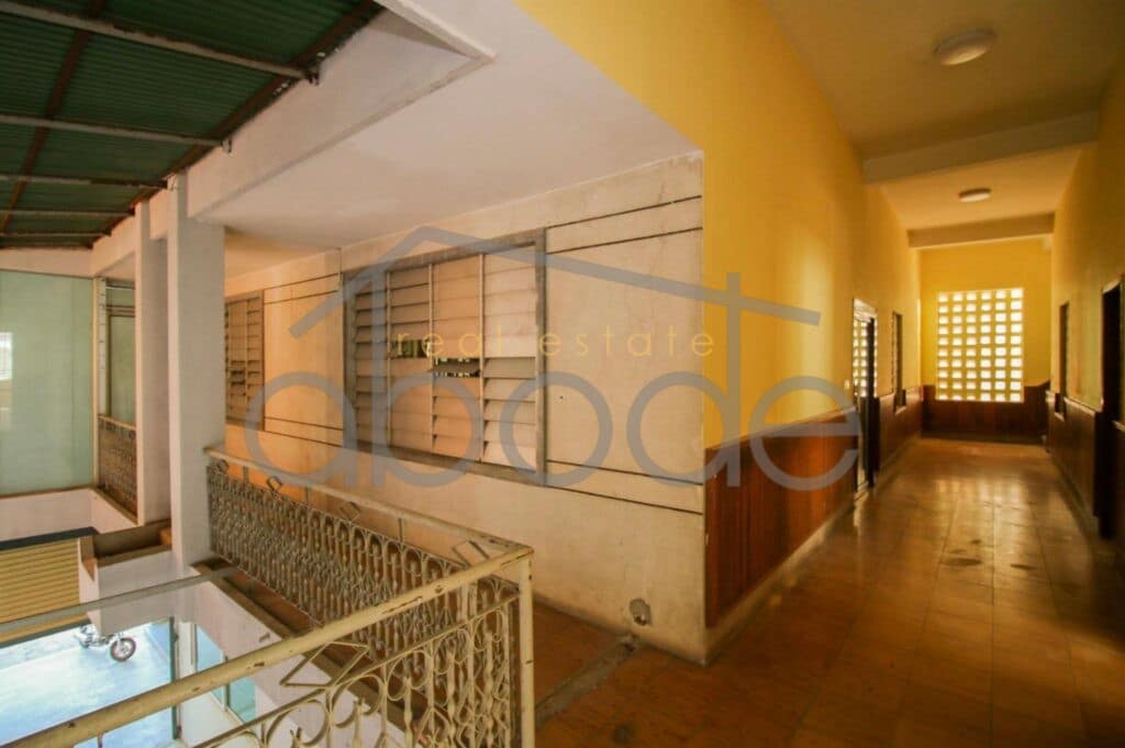 villa for rent russian market