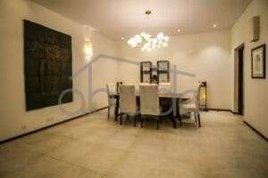 Large apartment for rent Wat Phnom central Phnom Penh