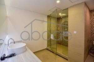 2 bedroom apartment for rent Residence 240 Royal Palace