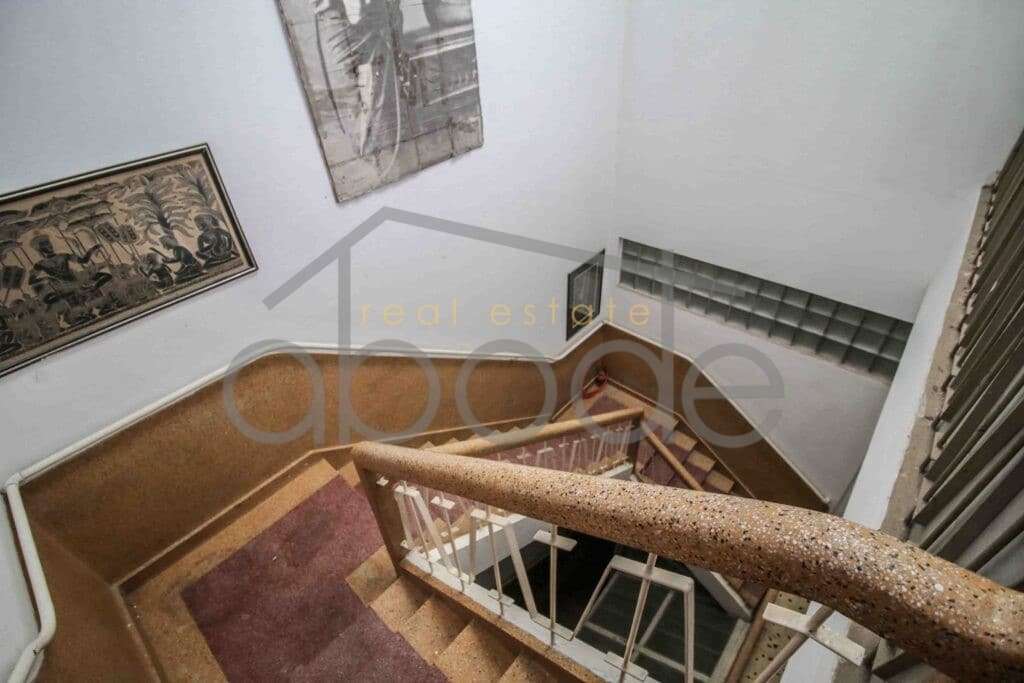 2 bedroom riverfront duplex apartment for rent