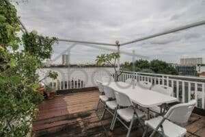 2 bedroom riverfront duplex apartment for rent