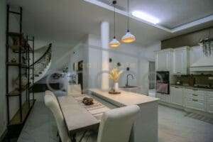 4 bedroom villa for rent Chroy Changvar
