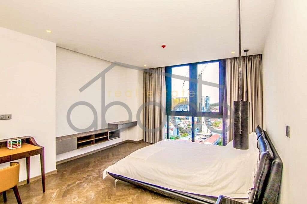 Penthouse apartment for rent BKK 1 Phnom Penh