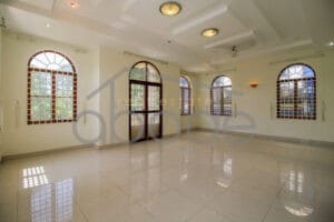 Large Tuol Kork villa swimming pool for rent