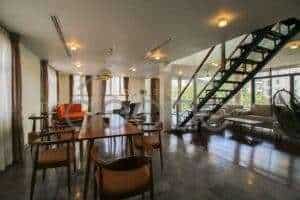 3 bedroom penthouse apartment for rent Wat Phnom Daun Penh
