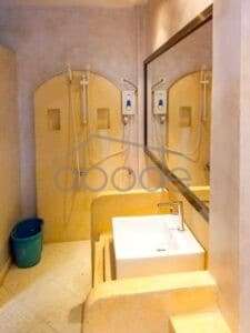 Renovated Riverside apartment for sale