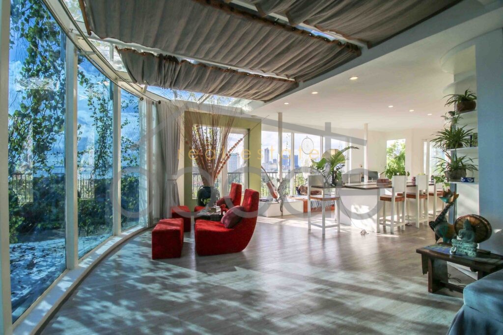 penthouse apartment for rent Chroy Changvar Phnom Penh