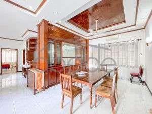7 bedroom villa for rent swimming pool Toul Kork