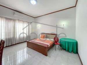 7 bedroom villa for rent swimming pool Toul Kork