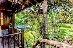 Large 3 bedroom villa set in lush gardens for rent Chroy Changvar