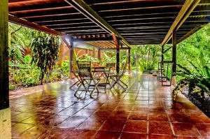 Large 3 bedroom villa set in lush gardens for rent Chroy Changvar