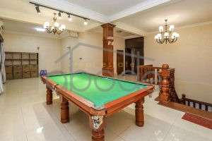 large villa swimming pool for rent Tonle Bassac