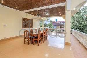 large villa swimming pool for rent Tonle Bassac