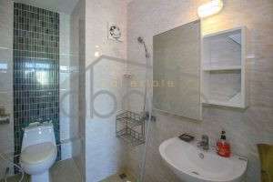 2 bedroom apartment for rent central Phnom Penh