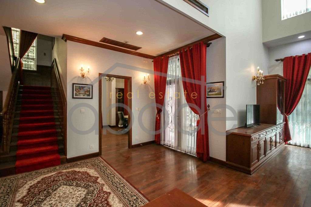 Luxury villa for rent Diamond Island