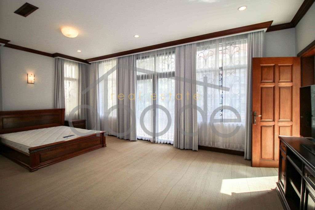 Luxury villa for rent Diamond Island