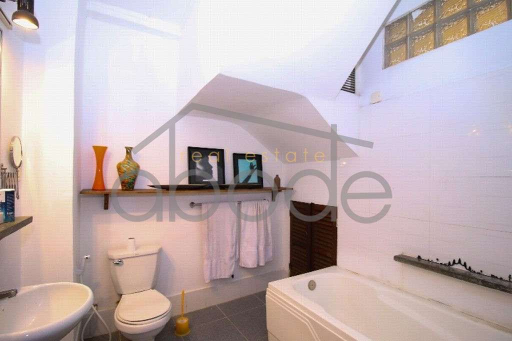 riverfront-apartment-for-sale-daun-penh