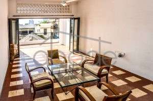 Duplex apartment for rent Daun Penh central phnom Penh