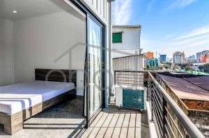 Duplex apartment for rent Daun Penh central phnom Penh