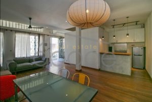 1 bedroom post colonial apartment for rent Riverside Daun Penh