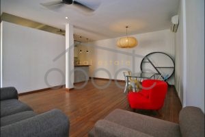 1 bedroom post colonial apartment for rent Riverside Daun Penh