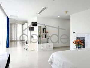 2 bedroom apartment BKK 1 for rent central Phnom Penh
