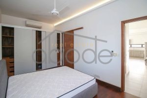 2 bedroom apartment for rent Riverside Daun Penh