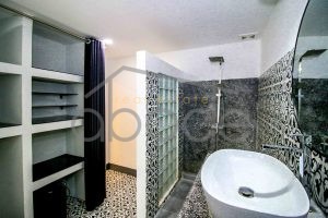 3 bedroom townhouse Tonle Bassac for rent Phnom Penh