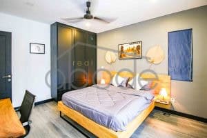 3 bedroom renovated flathouse for rent BKK1