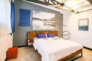3 bedroom renovated flathouse for rent BKK1