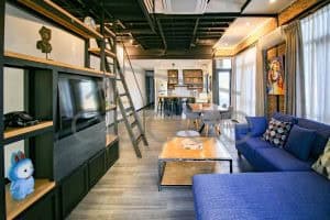 3 bedroom renovated flathouse for rent BKK1