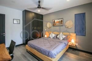 3 bedroom renovated flathouse for rent BKK1