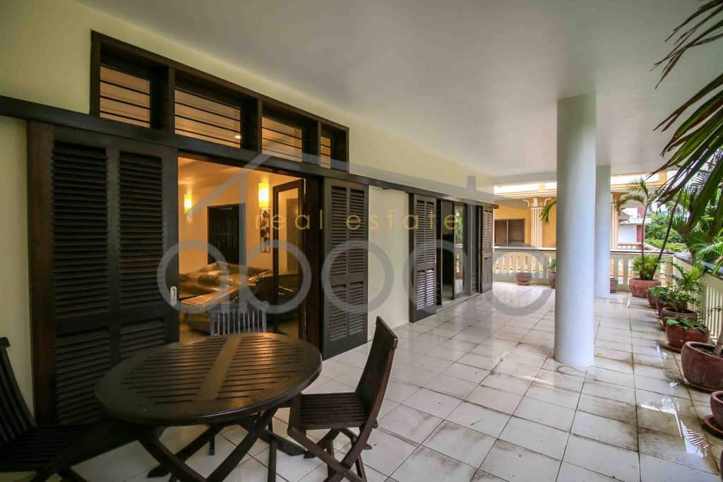 Apartment for rent Wat Phnom central Phnom Penh DP11C3