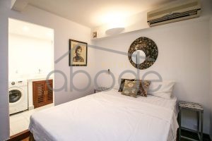 Colonial riverfront apartment for rent