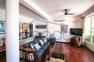Colonial riverfront apartment for rent
