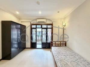 Duplex villa house for rent Royal Palace central Phnom Penh