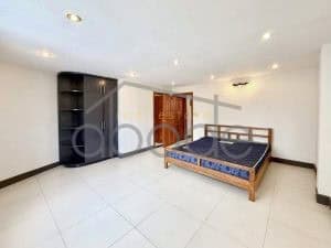 Duplex villa house for rent Royal Palace central Phnom Penh