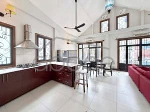 Duplex villa house for rent Royal Palace central Phnom Penh